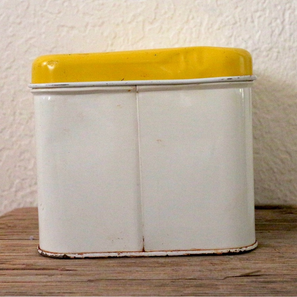 Vintage Floral Metal Storage Tin - Picture 5 of 10